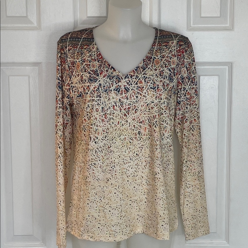 EXCLUSIVE CREAM & MULITCOLORED PULLOVER TOP VERY SOFT LONG SLEEVE BLOUSE SZ M